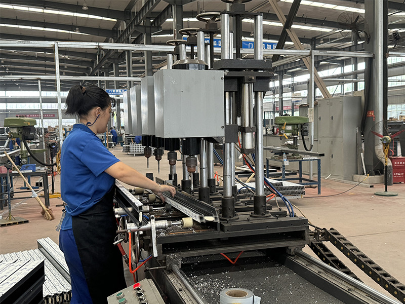 Shiny-Control Technology Develop (Beijing) Co., Ltd. linea di produzione del fabbricante