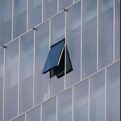 Installazione verticale Muro di tenda in metallo Rivestimento in polvere Muro di tenda in vetro