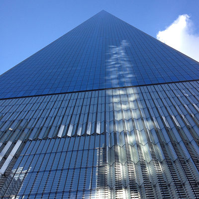 Facciata continua unitizzata con vetri doppi, verniciatura a polvere e pressione del vento di 2,5 kPa